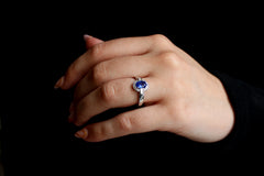 Bague Solitaire Marguerite en Or Blanc, Saphir et diamant Bague Leurelor