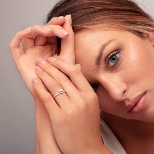 Bague Solitaire MAUBOUSSIN "Vie, Liberté et Amour" en Or Blanc et Diamant Mauboussin