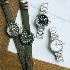 Seiko HDB007K1 Montre Homme Seiko 5 Sports Field Automatique - Cadran Blanc, Acier Inoxydable, Lunette Boussole, Étanche 100M, Confort et Précision au Quotidien