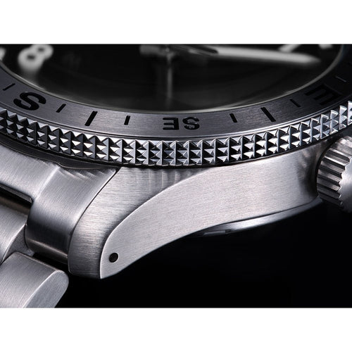 Seiko HDB006K1 Montre Homme Seiko 5 Sports Field Automatique - Acier Inoxydable Noir et Argent, Mouvement Automatique, Lunette Boussole, Étanche 100M, Confort Quotidien
