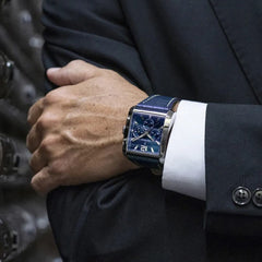 Montre homme Festina F20636/2, cadran bleu, boîtier carré, bracelet en cuir, acier inoxydable, chronographe, affichage de la date, mouvement à quartz, design classique et élégant. Homme FESTINA