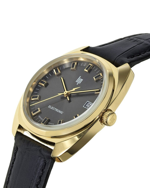 Montre homme Lip Général de Gaulle 671878, cadran noir, boîtier doré, bracelet en cuir noir – Design classique et élégant Homme LIP