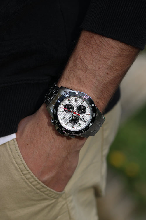 Montre Lotus 18640/1 homme, boîtier acier inoxydable 43,85 mm, cadran blanc, bracelet acier gris, quartz Miyota JS00, chronographe, étanche 10 ATM.