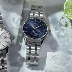 Montre homme Seiko Presage Cocktail « Blue Moon » SSA347J1, cadran bleu, boîtier en acier inoxydable, mouvement automatique, design élégant à cœur ouvert. Homme SEIKO