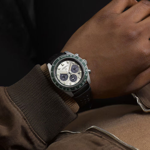 Montre Homme SEIKO Prospex Chronographe SSC943P1 Quartz Solaire en Cuir Montres SEIKO