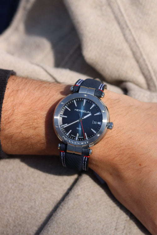Montre Michel Herbelin Newport Homme Quartz 12288A15BL en Cuir Bleu Montres Michel Herbelin