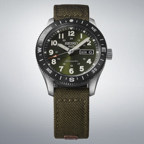 Seiko HDB008K1 Montre Homme Seiko 5 Sports Field Automatique - Cadran Vert, Bracelet Nylon et Cuir, Lunette Boussole, Étanche 100M, Style Aventure et Confort Quotidien Homme SEIKO