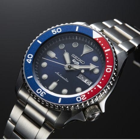 Seiko SRPD53K1 Montre Homme Automatique 5 Sports Cadran Bleu Lunette Pepsi Bracelet Acier Inoxydable Style Sportif Précision et Fiabilité Quotidienne Homme SEIKO