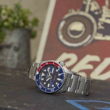 Seiko SRPD53K1 Montre Homme Automatique 5 Sports Cadran Bleu Lunette Pepsi Bracelet Acier Inoxydable Style Sportif Précision et Fiabilité Quotidienne Homme SEIKO