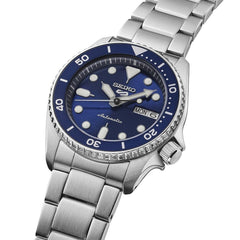 Seiko SRPL77K1 Montre Homme Automatique 5 Sports SKX Street Denim Cadran Bleu Bracelet Acier Inoxydable Style Sportif et Élégance Quotidienne Unisexe SEIKO