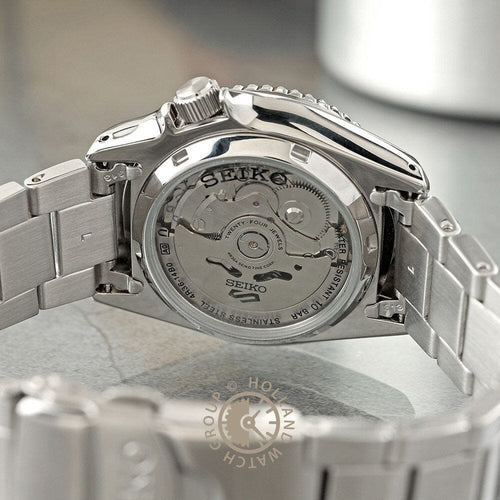 Seiko SRPL77K1 Montre Homme Automatique 5 Sports SKX Street Denim Cadran Bleu Bracelet Acier Inoxydable Style Sportif et Élégance Quotidienne Unisexe SEIKO