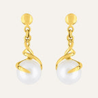 Boucles d'oreilles pendantes perles de culture entouré d'or Jaune Boucles d'oreilles Robez Masson 