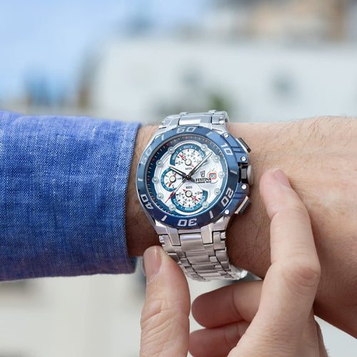 Festina F20754/1 Montre Homme Chronographe Quartz Bracelet Acier Inoxydable Argent Cadran Blanc Étanche 20 ATM Élégance Sportive Précision Durable