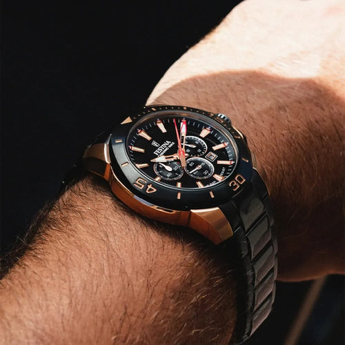 Montre homme Festina F20645/1, cadran noir, bracelet en acier inoxydable noir et or, chronographe, affichage de la date, mouvement à quartz, design sport-chic Homme FESTINA 