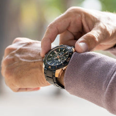 Montre homme Festina F20645/1, cadran noir, bracelet en acier inoxydable noir et or, chronographe, affichage de la date, mouvement à quartz, design sport-chic Homme FESTINA 