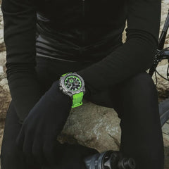 Montre homme Festina F20725/3, cadran noir et vert, boîtier en acier inoxydable, bracelet en silicone vert, chronographe, affichage de la date, mouvement à quartz, design sport Homme FESTINA 