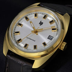 Montre homme Lip Général de Gaulle 35 mm 671881, cadran argenté, boîtier doré, bracelet en cuir noir – Design classique et élégant Homme LIP 