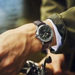 Montre homme Seiko Prospex Alpinist 2025 SPB507J1, cadran vert, bracelet cuir noir – Automatique, design aventure Homme SEIKO 
