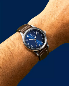 Pierre Lannier Aviateur 260G164 Montre Homme Quartz, Boîtier Acier 40 mm, Cadran Bleu Soleillé, Bracelet Cuir Brun 20 mm Femme PIERRE LANNIER 