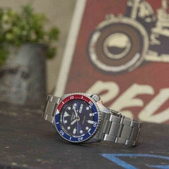 Seiko SRPD53K1 Montre Homme Automatique 5 Sports Cadran Bleu Lunette Pepsi Bracelet Acier Inoxydable Style Sportif Précision et Fiabilité Quotidienne Homme SEIKO 