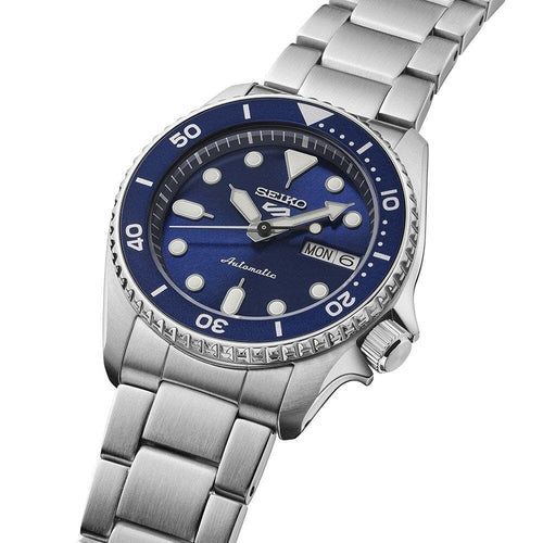 Seiko SRPL77K1 Montre Homme Automatique 5 Sports SKX Street Denim Cadran Bleu Bracelet Acier Inoxydable Style Sportif et Élégance Quotidienne Unisexe SEIKO 